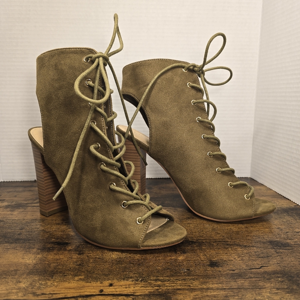 Women's Liliana Lace Up Open Toe Ankle Bootie, Olive Green Chunky Heel Size 10
